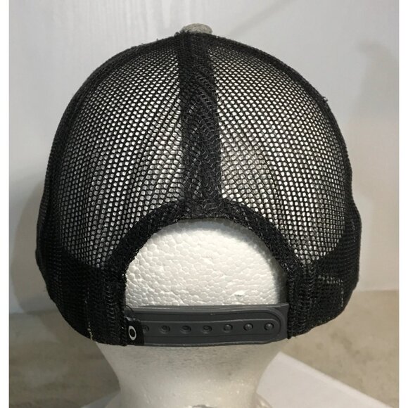 Oakley Mens Heathered Gray & Black Snapback Trucker Hat Mesh Back Adjustable - Picture 4 of 9